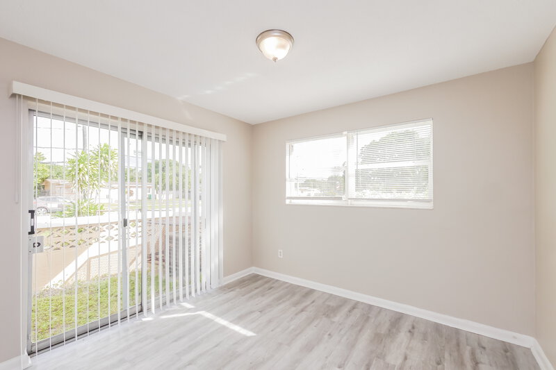 2,475/Mo, 4701 NW 11th Place Lauderhill, FL 33313 Bedroom View 2
