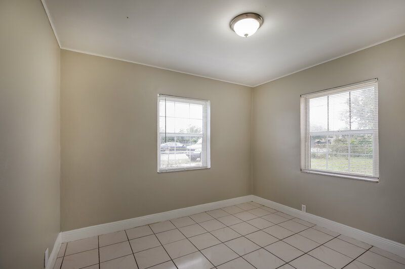 3,740/Mo, 1100 NW 143rd Street Miami, FL 33168 Bedroom View