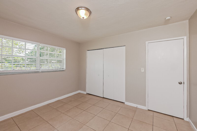 2,515/Mo, 1107 Nw 15 Ct Fort Lauderdale, FL 33311 Main Bedroom View