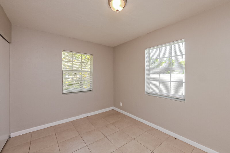 2,515/Mo, 1107 Nw 15 Ct Fort Lauderdale, FL 33311 Bedroom View 2