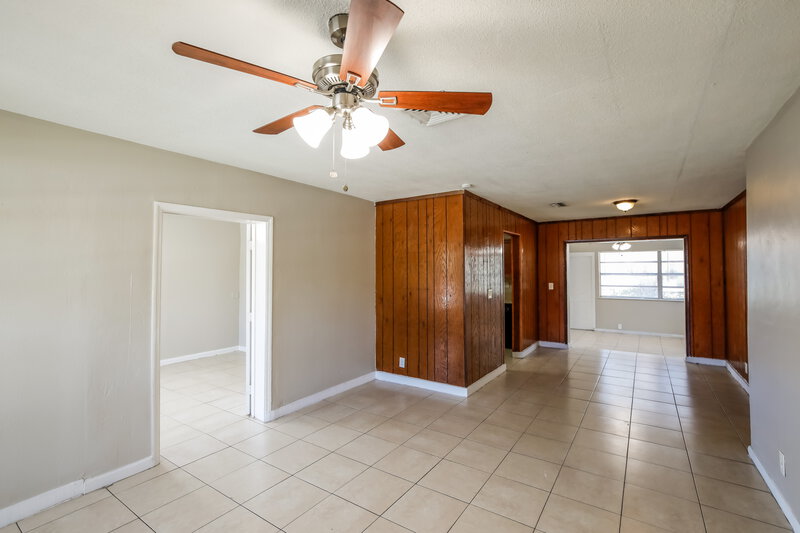 3,110/Mo, 841 NE 51st Court Deerfield Beach, FL 33064 Living Room View