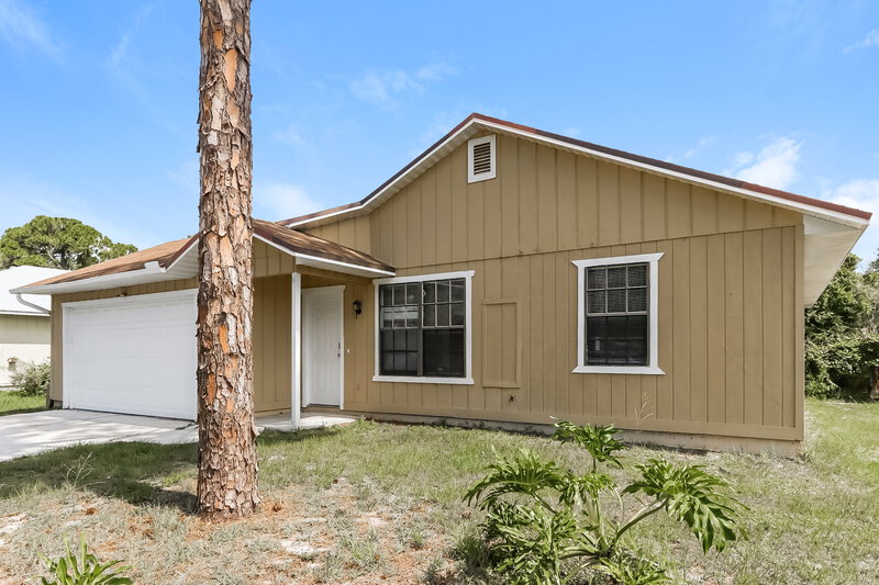 2,150/Mo, 360 Melton Drive Fort Pierce, FL 34982 Front View