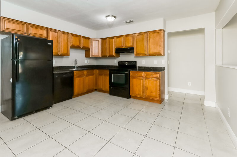 2,150/Mo, 360 Melton Drive Fort Pierce, FL 34982 Kitchen View 2