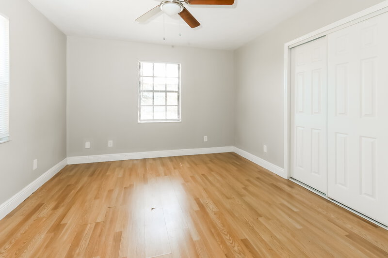 2,150/Mo, 360 Melton Drive Fort Pierce, FL 34982 Main Bedroom View 2