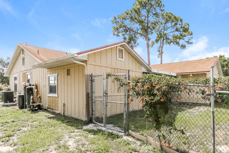 2,150/Mo, 360 Melton Drive Fort Pierce, FL 34982 Rear View