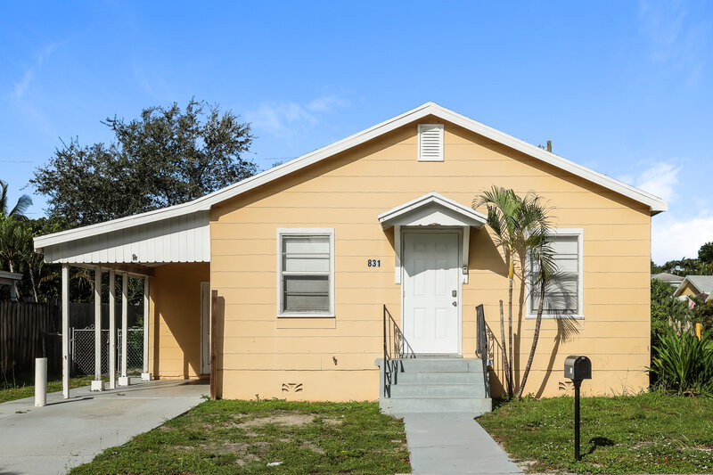 1,765/Mo, 831 N C Street Lake Worth Beach, FL 33460 External View