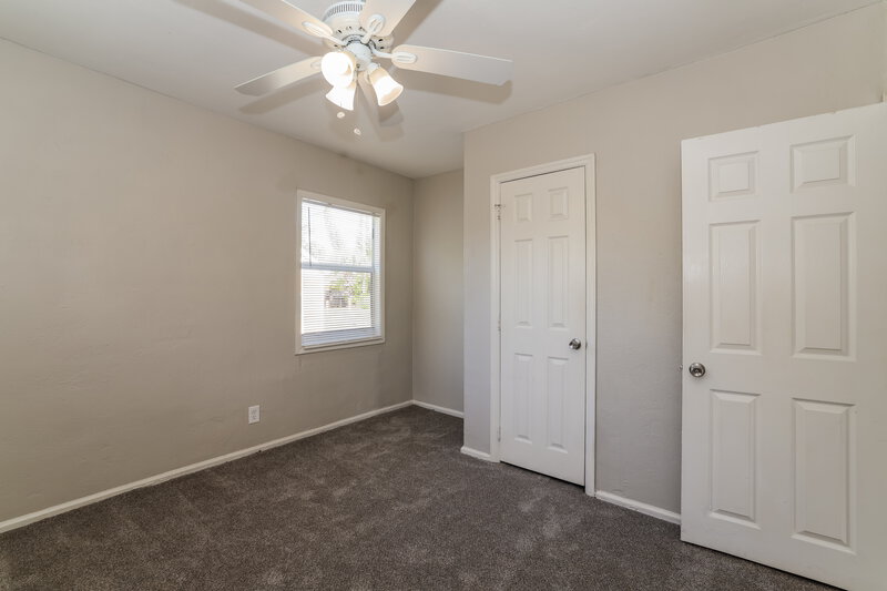 1,765/Mo, 831 N C Street Lake Worth Beach, FL 33460 Main Bedroom View 2