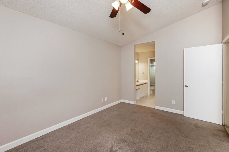 2,895/Mo, 7507 NW 3rd Ct Plantation, FL 33317 Main Bedroom View 2