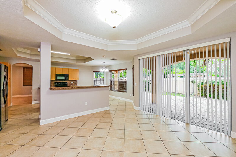 3,570/Mo, 15251 SW 26th Ter Miami, FL 33185 Misc View 4