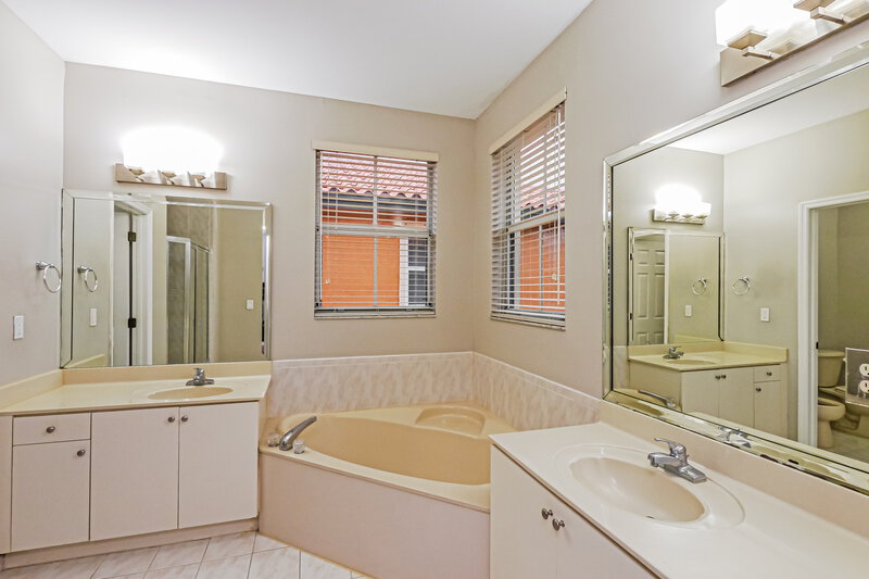 3,570/Mo, 15251 SW 26th Ter Miami, FL 33185 Misc View 10