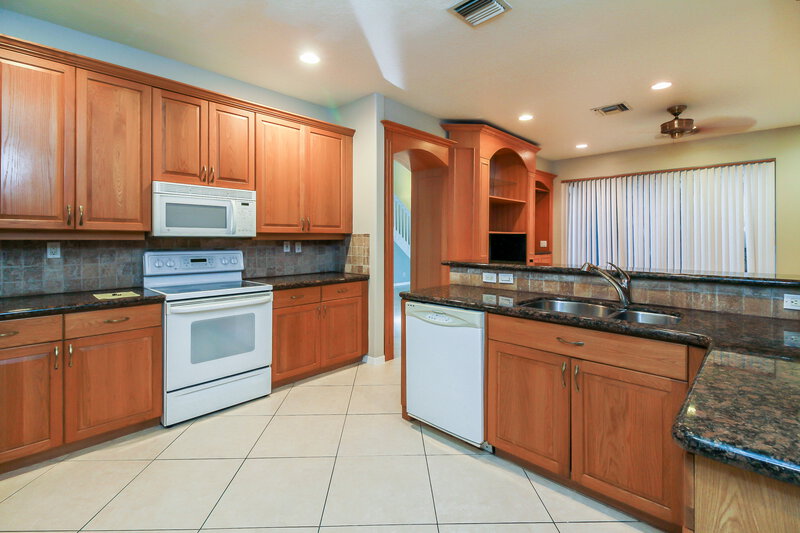 3,770/Mo, 5773 NW 122nd Way Coral Springs, FL 33076 Kitchen View 2