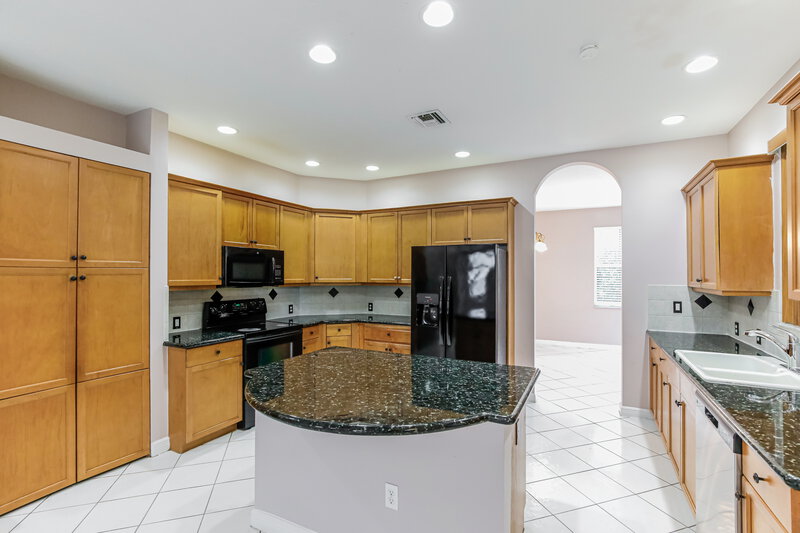 4,835/Mo, 16209 SW 49th Ct Miramar, FL 33027 Kitchen View