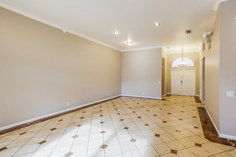 3,905/Mo, 5350 NW 57th Ave Coral Springs, FL 33067 Living Room View 3