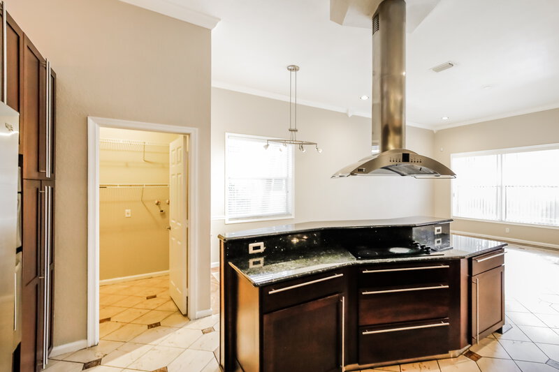 3,905/Mo, 5350 NW 57th Ave Coral Springs, FL 33067 Kitchen View