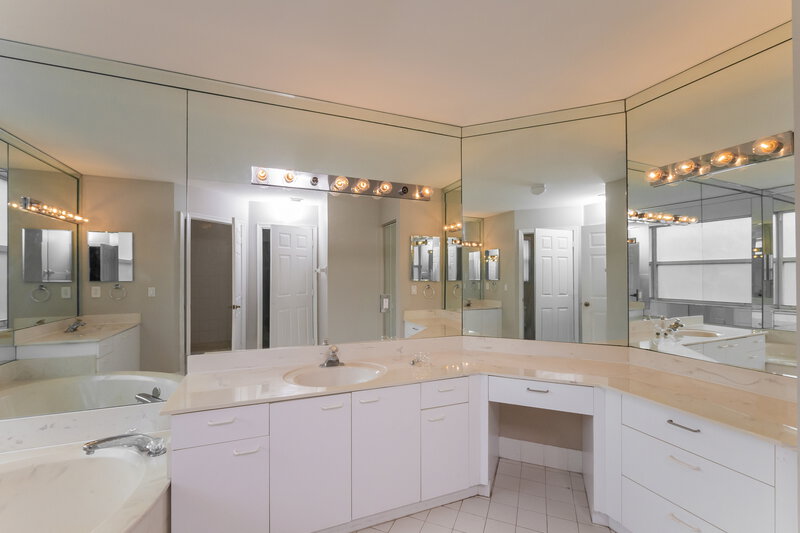 4,285/Mo, 4729 NW 115th Ave Coral Springs, FL 33076 Main Bathroom View 2