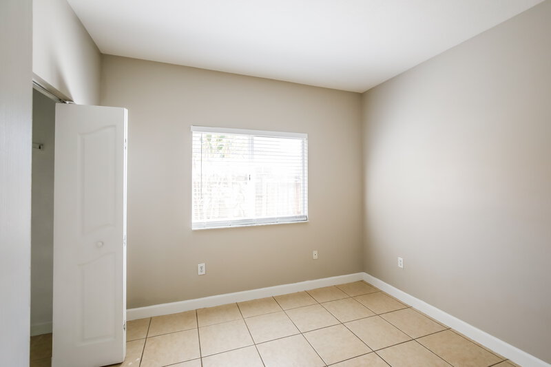 0/Mo, 1241 NE 41st Pl Homestead, FL 33033 Bedroom View 3