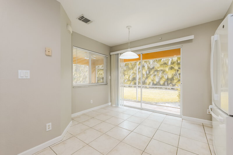 2,635/Mo, 6168 Whalton St West Palm Beach, FL 33411 Dining Room View