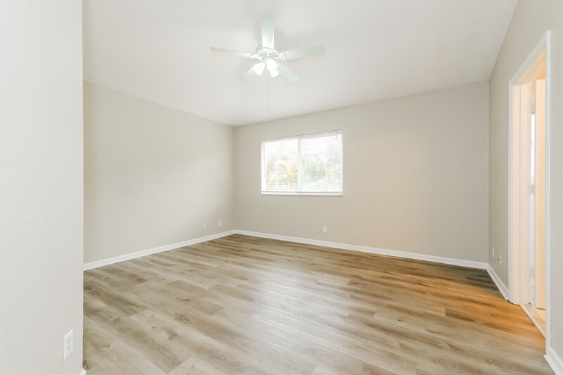 2,635/Mo, 6168 Whalton St West Palm Beach, FL 33411 Main Bedroom View