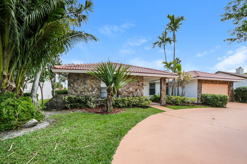 4,366/Mo, 1560 NW 99th Ave Plantation, FL 33322 Front View