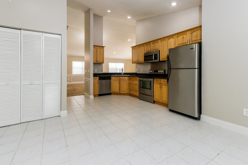 3,110/Mo, 23084 Old Inlet Bridge Dr Boca Raton, FL 33433 Kitchen View