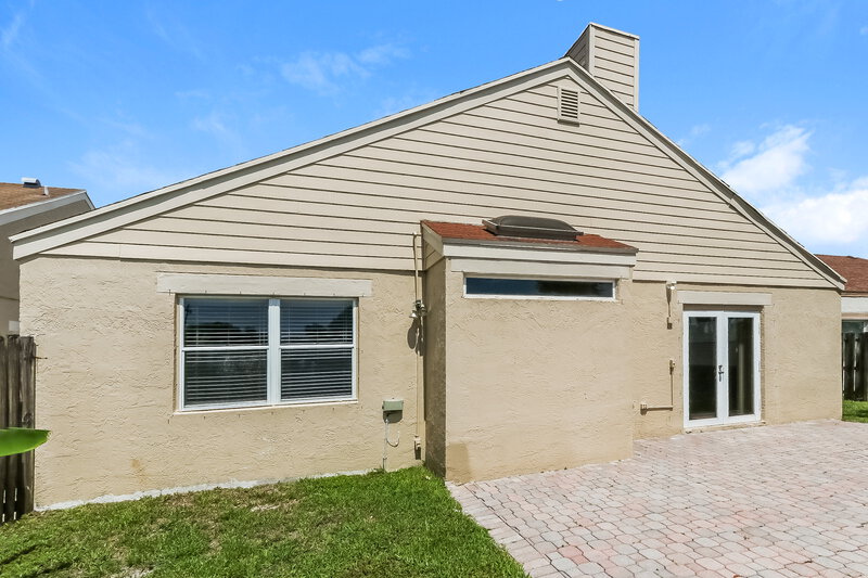 3,110/Mo, 23084 Old Inlet Bridge Dr Boca Raton, FL 33433 Rear View