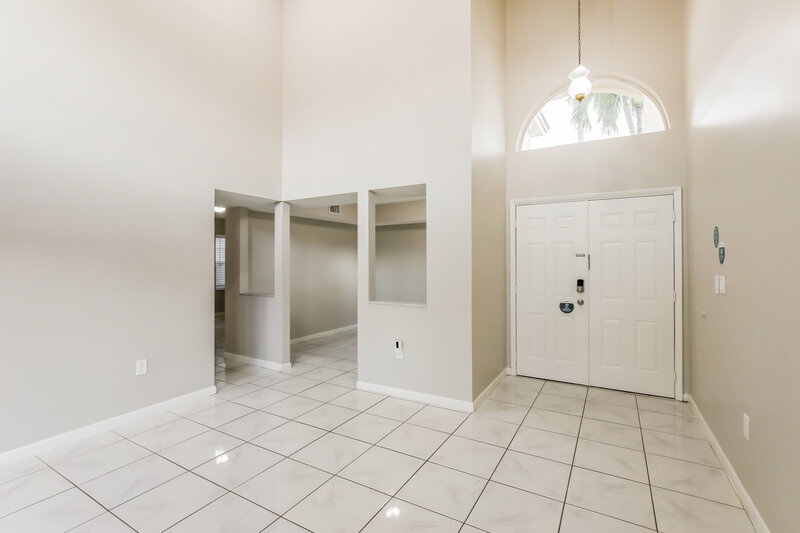 3,165/Mo, 15465 SW 49th St Miami, FL 33185 Living Room View 2