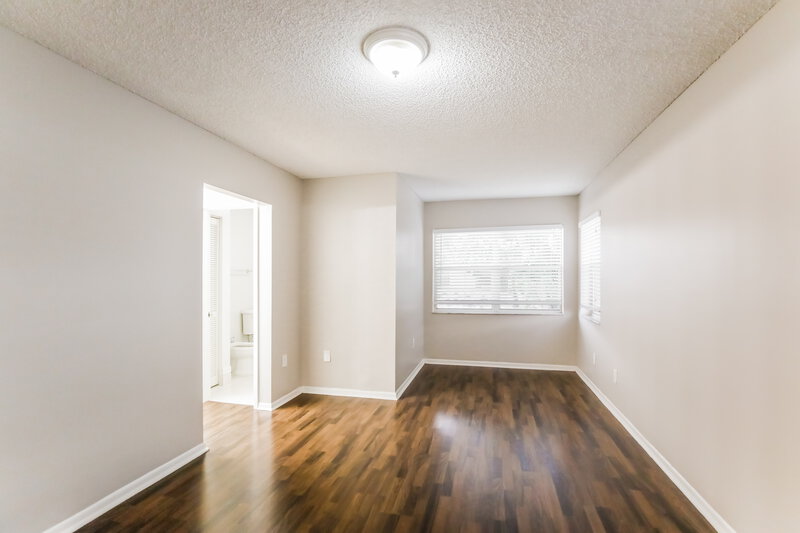 3,165/Mo, 15465 SW 49th St Miami, FL 33185 Main Bedroom View 2