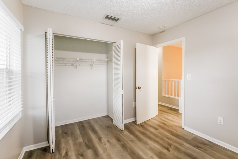 3,165/Mo, 15465 SW 49th St Miami, FL 33185 Bedroom View