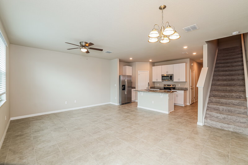 2,565/Mo, 3510 Joshua Tree St Palm Springs, FL 33461 Living Room View 2