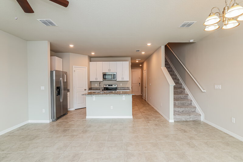 2,565/Mo, 3510 Joshua Tree St Palm Springs, FL 33461 Living Room View 3