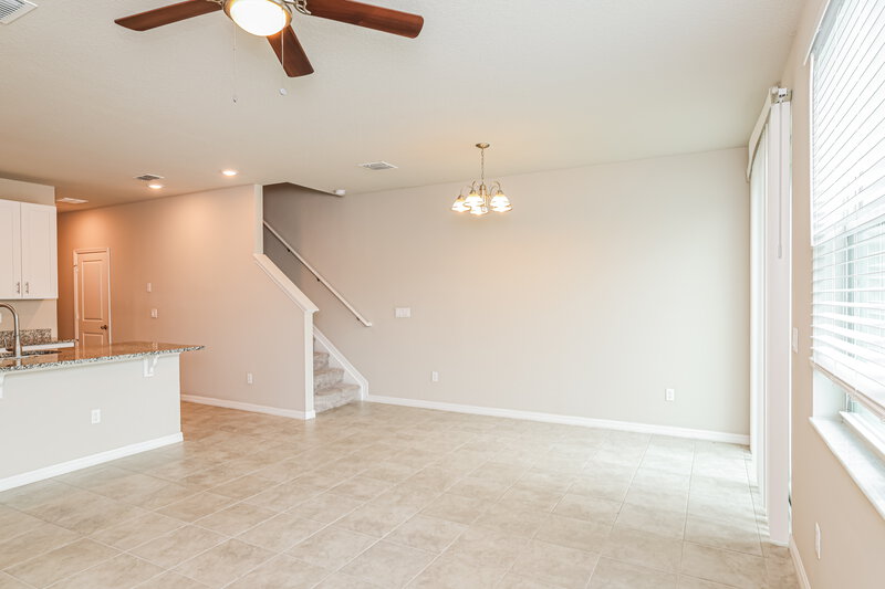 2,565/Mo, 3510 Joshua Tree St Palm Springs, FL 33461 Living Room View 4