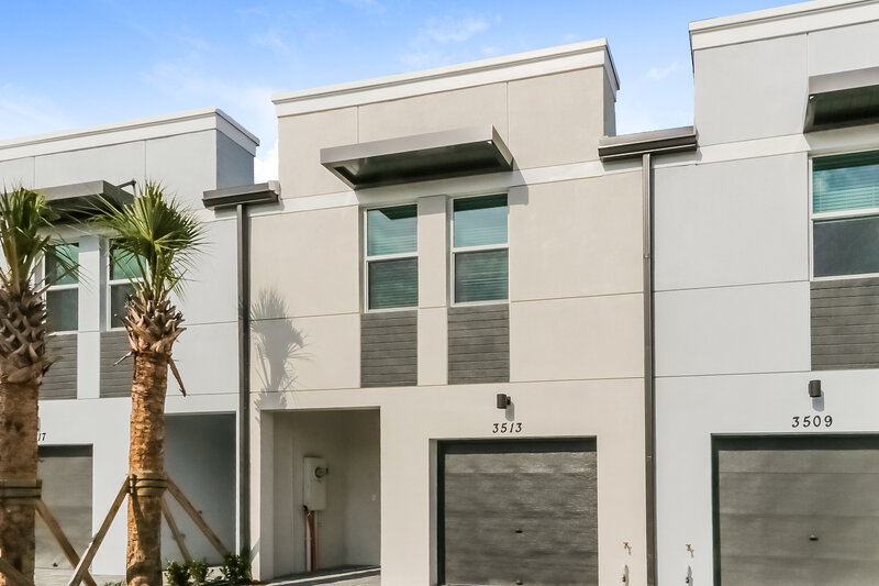 2,795/Mo, 3513 Joshua Tree St Palm Springs, FL 33461 Front View 2