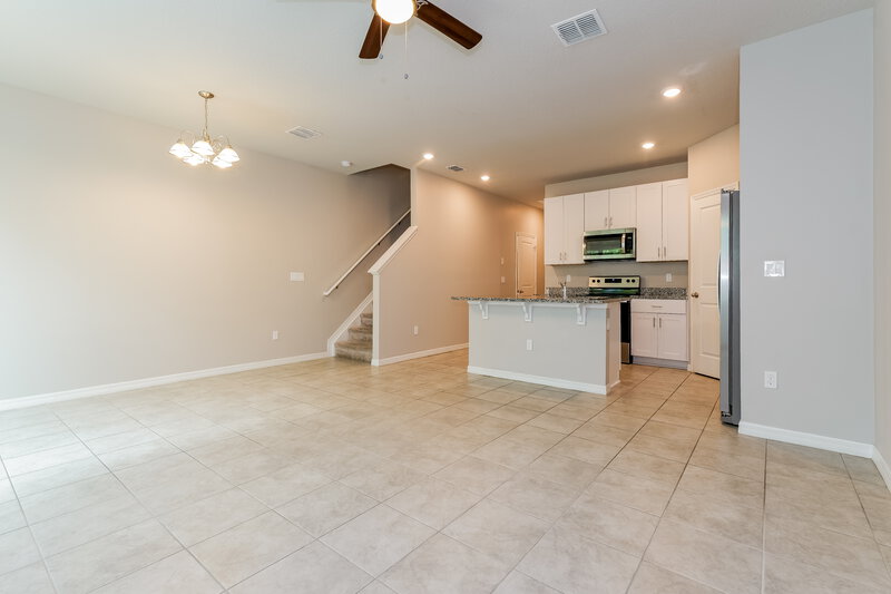 2,575/Mo, 3533 Joshua Tree St Palm Springs, FL 33461 Living Room View 2