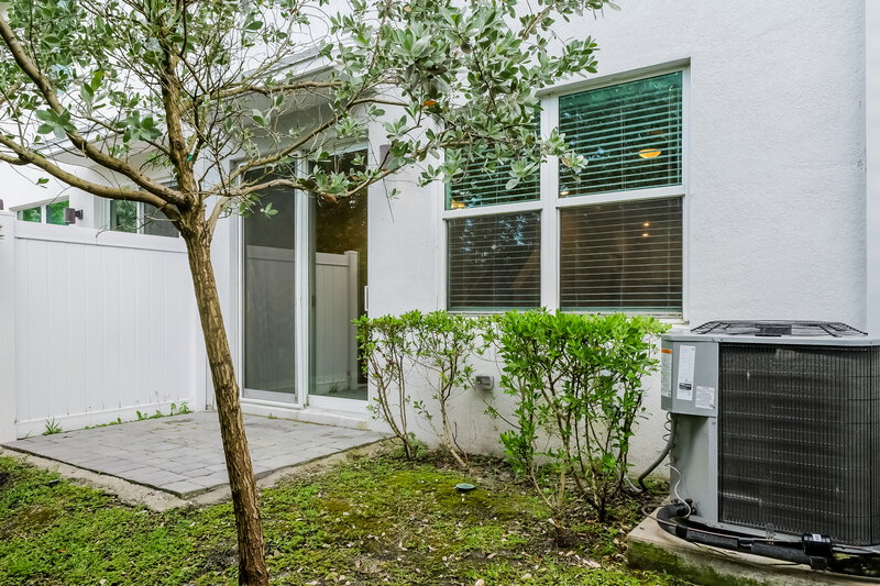 2,575/Mo, 3533 Joshua Tree St Palm Springs, FL 33461 Rear View