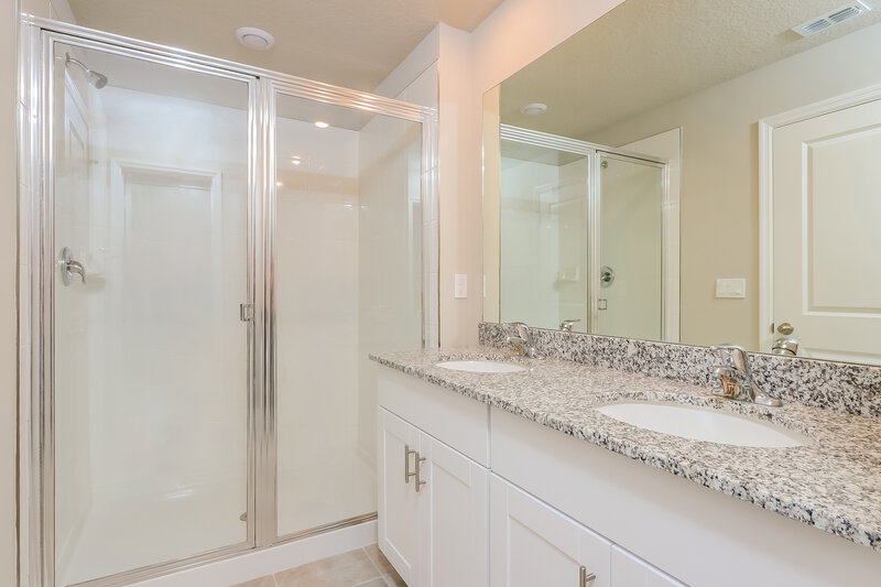 2,905/Mo, 3538 Joshua Tree St Palm Springs, FL 33461 Main Bathroom View 2