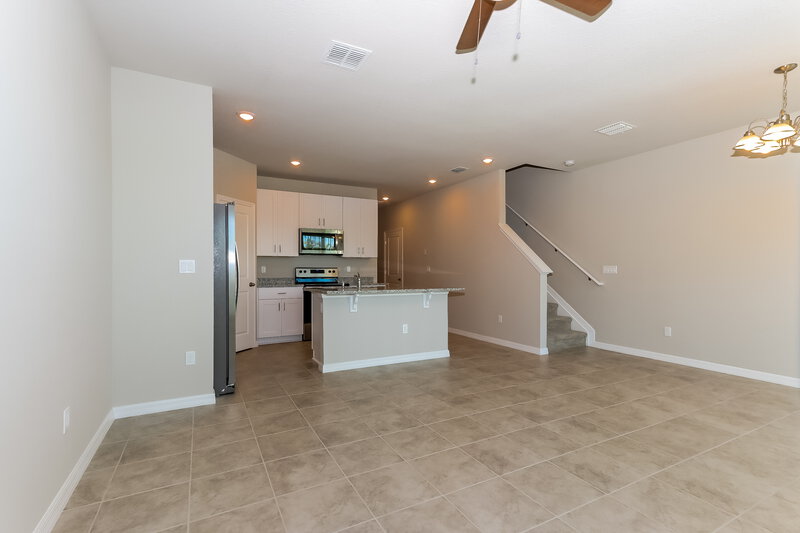 2,720/Mo, 4026 Hot Springs Ave Palm Springs, FL 33461 Living Room View