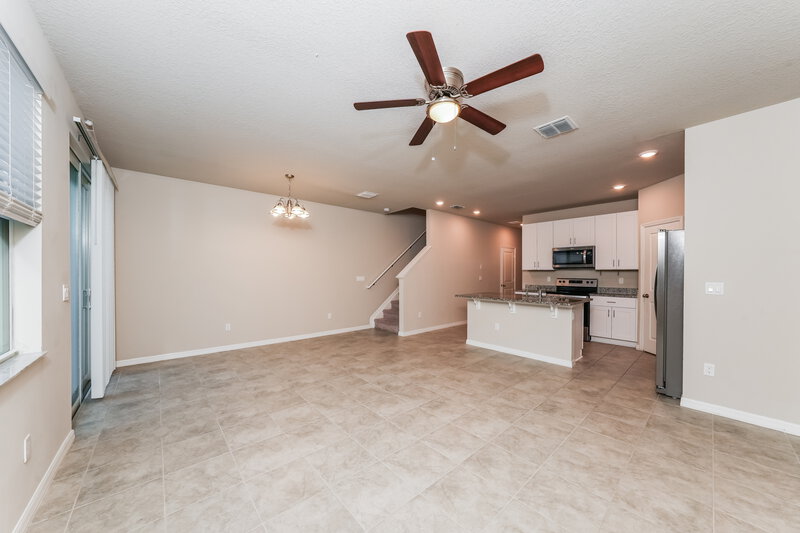 2,720/Mo, 4030 Hot Springs Ave Palm Springs, FL 33461 Living Room View