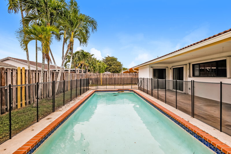 3,375/Mo, 15024 SW 144th Pl Miami, FL 33186 Rear View 2