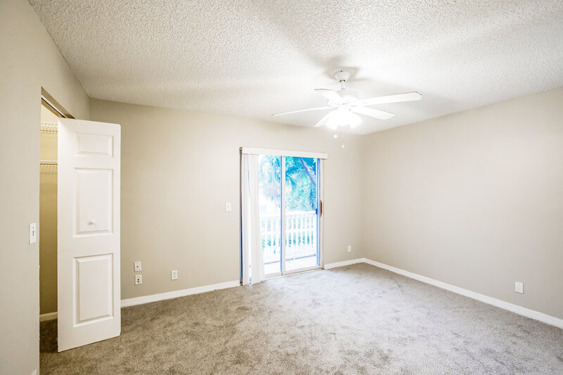 3,110/Mo, 3327 Bonito Ln Margate, FL 33063 Main Bedroom View