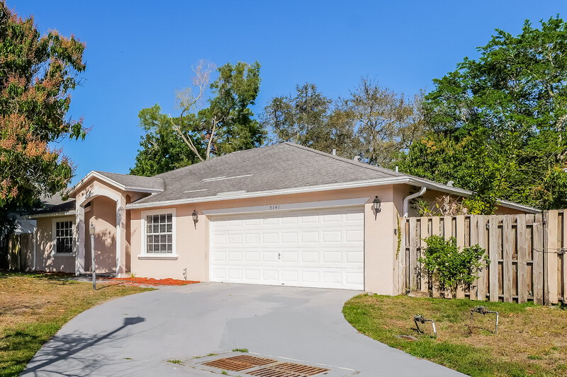 2,800/Mo, 5141 Willow Pond Rd W West Palm Beach, FL 33417 Front View