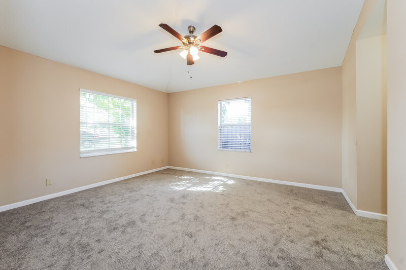 2,800/Mo, 5141 Willow Pond Rd W West Palm Beach, FL 33417 Main Bedroom View