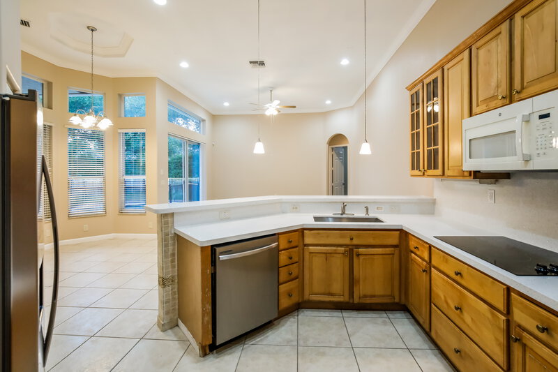 5,240/Mo, 19361 SW 30th St Miramar, FL 33029 Kitchen View