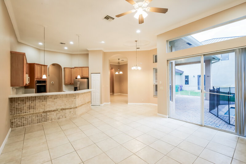 5,240/Mo, 19361 SW 30th St Miramar, FL 33029 Family Room View