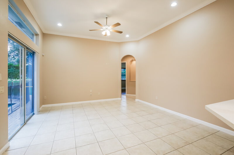 5,240/Mo, 19361 SW 30th St Miramar, FL 33029 Family Room View 2