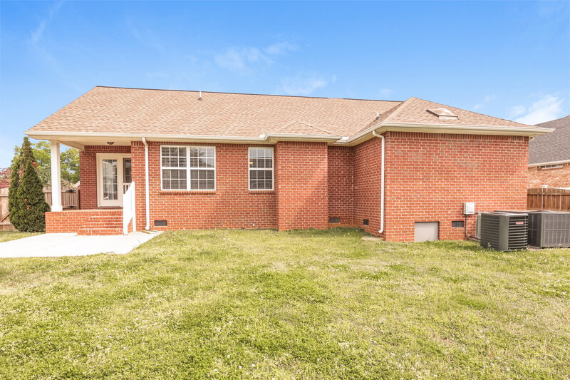 2,365/Mo, 214 Quanah Parker Trl Murfreesboro, TN 37127 Rear View