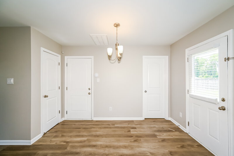 2,155/Mo, 3735 Burdette Way Murfreesboro, TN 37128 Dining Room View 2