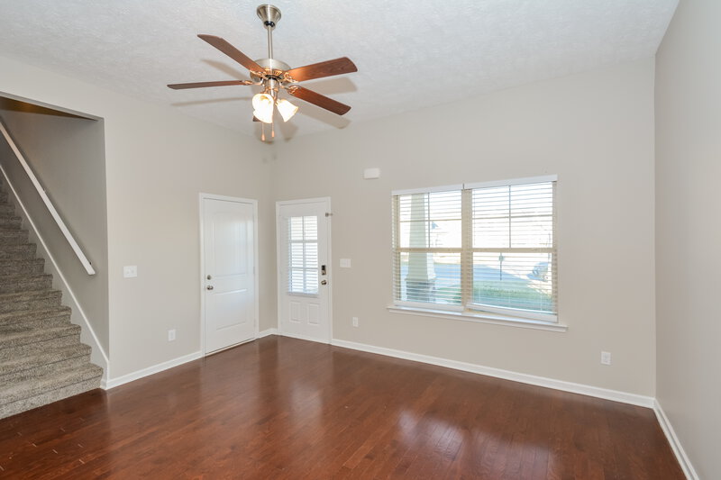 2,130/Mo, 922 Ca Veat Cir Smyrna, TN 37167 Living Room View