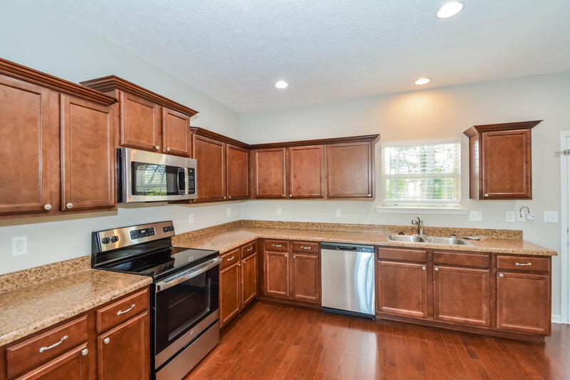 2,130/Mo, 922 Ca Veat Cir Smyrna, TN 37167 Kitchen View