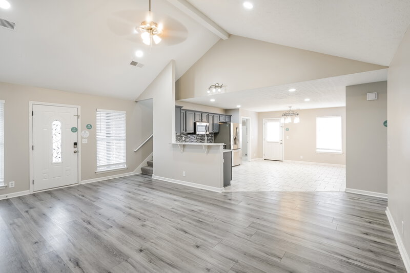 2,325/Mo, 2913 Bayshore Cv Antioch, TN 37013 Living Room View