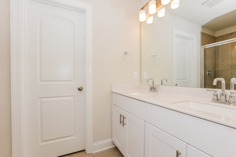 3,130/Mo, 1725 Tahoma Dr Lebanon, TN 37087 Main Bathroom View